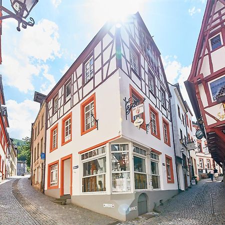 Fachwerkperle Am Historischen Marktplatz 베른카슈텔쿠에스 외부 사진