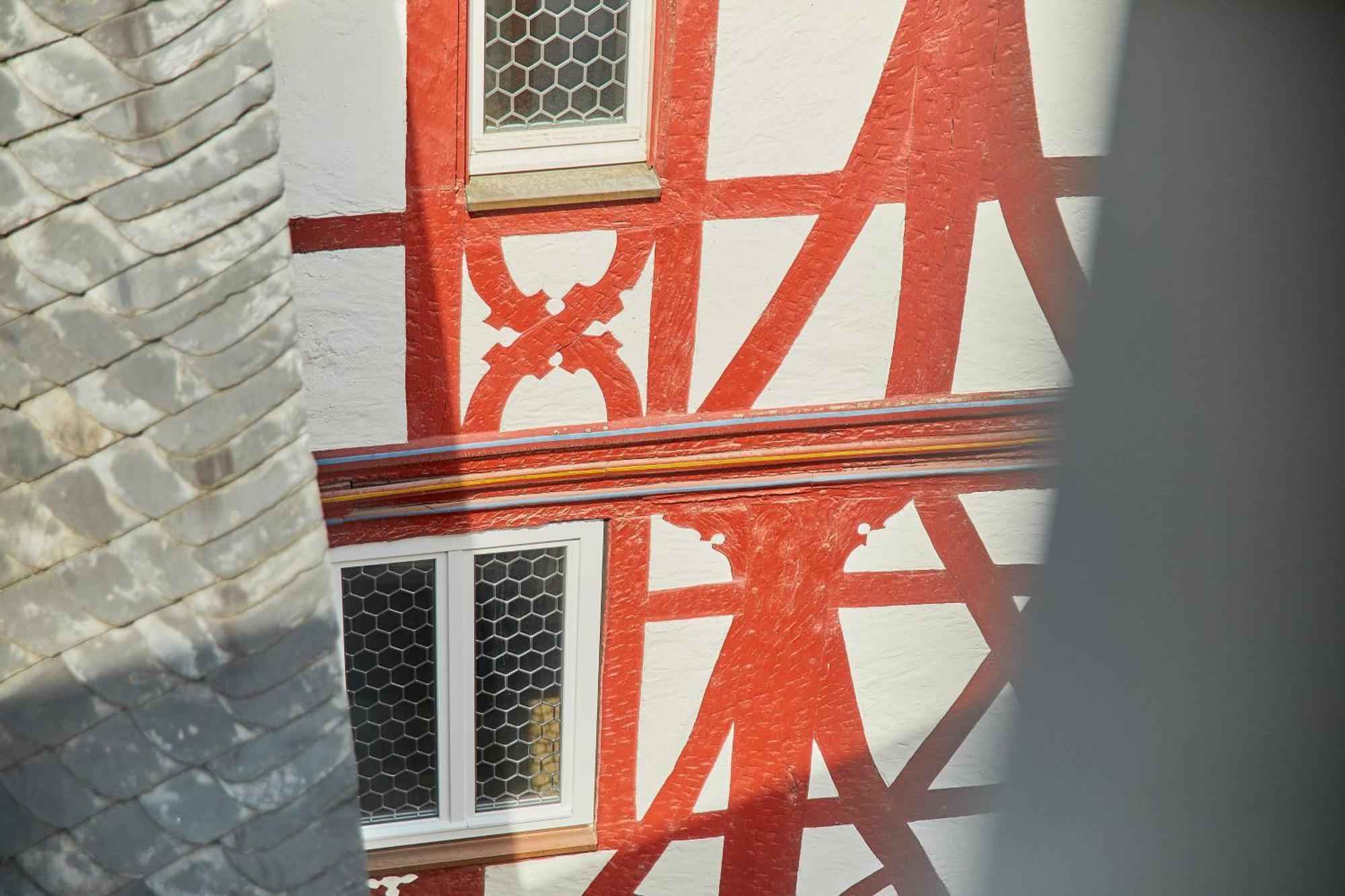 Fachwerkperle Am Historischen Marktplatz 베른카슈텔쿠에스 외부 사진