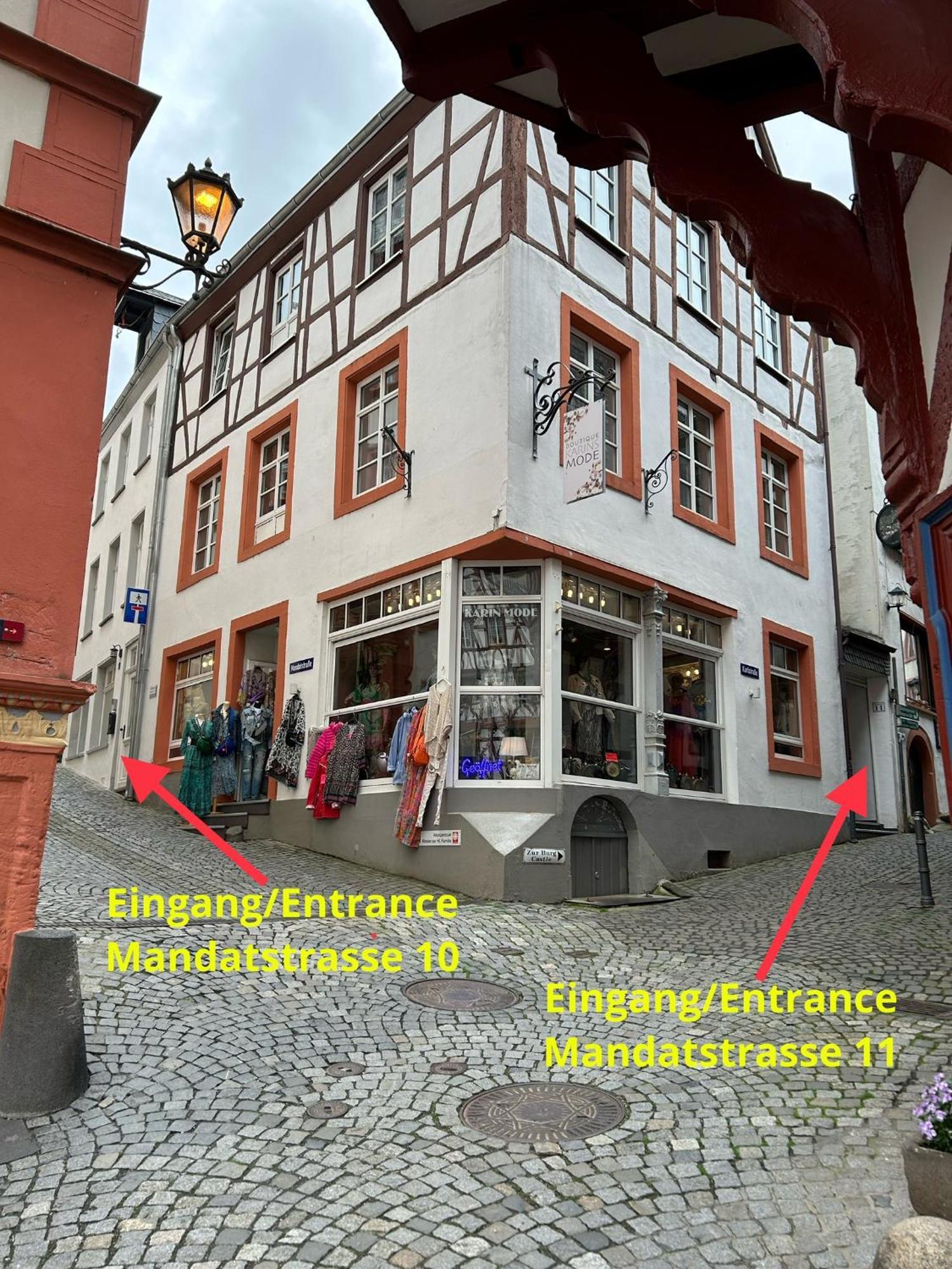 Fachwerkperle Am Historischen Marktplatz 베른카슈텔쿠에스 외부 사진